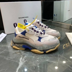 Men/Women Balenciaga Triple S  Sneaker Khaki