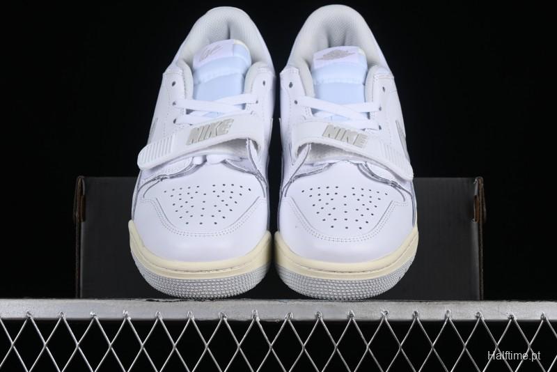 Air Jordan Legacy AJ312 Low Sneakers